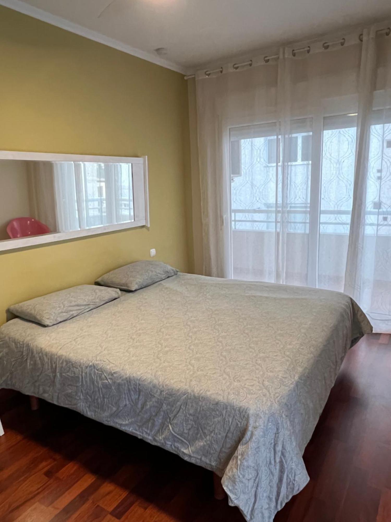 Apartament En 2ª Linea De Playa, Centro De
